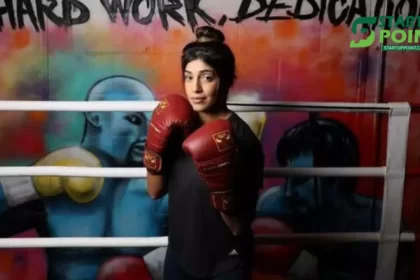 Farah Jamil, First Scottish Pakistani Female Boxer Won Golden Gloves